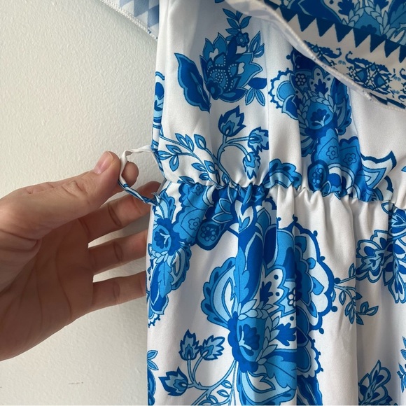 SHEIN Blue White Floral Off Shoulder Maxi Dress Size L Boho Tiered Ruffle Hem - Picture 10 of 11